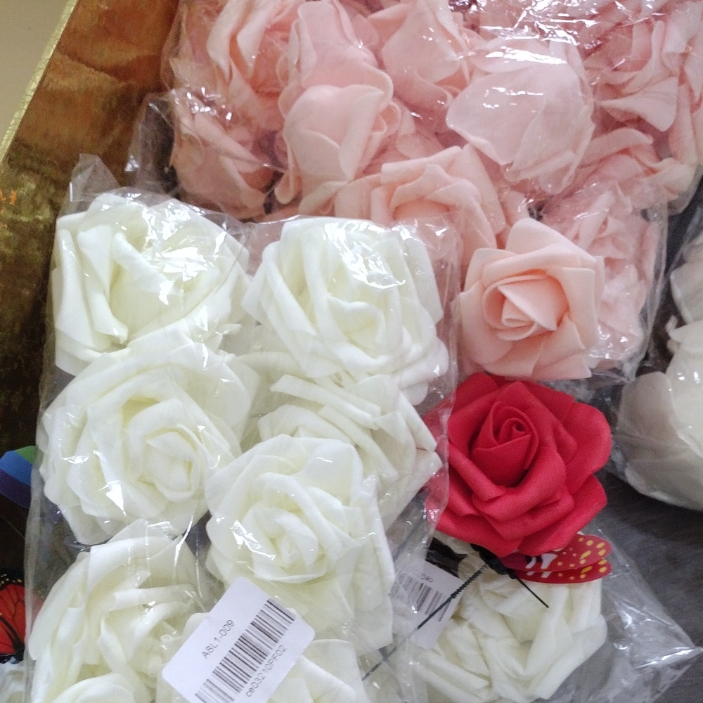 Lot of Assorted Artificial Foam Rose Flower Heads and Butterflies Accents. - Picture 6 of 6